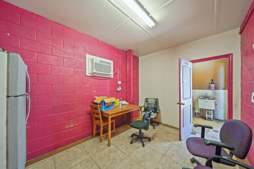 More Photos Of 6615 FM 1464 Rd, Richmond Auto Repair For Sale