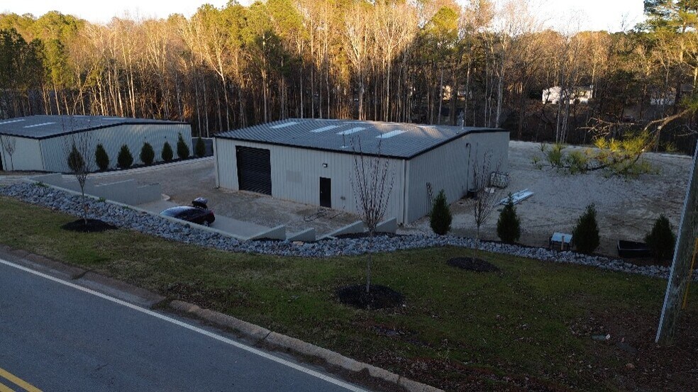 Primary Photo Of 180 Hickory Springs Ind, Canton Warehouse For Lease