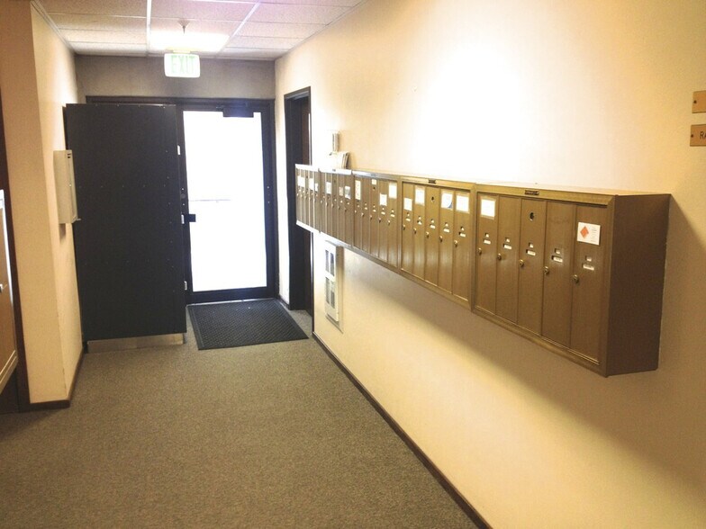 More Photos Of 1820 E 17th St, Idaho Falls Office For Lease