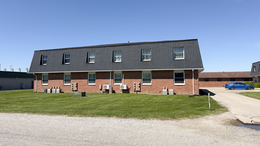 More Photos Of 2 Michael St, Streator Apartments For Sale