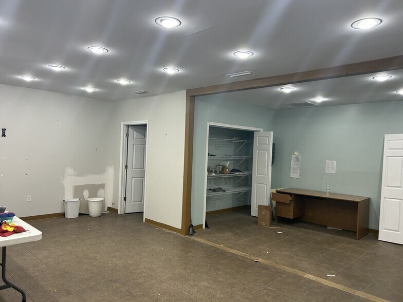 More Photos Of 607 Palm Ave, Palatka Rehabilitation Center For Sale