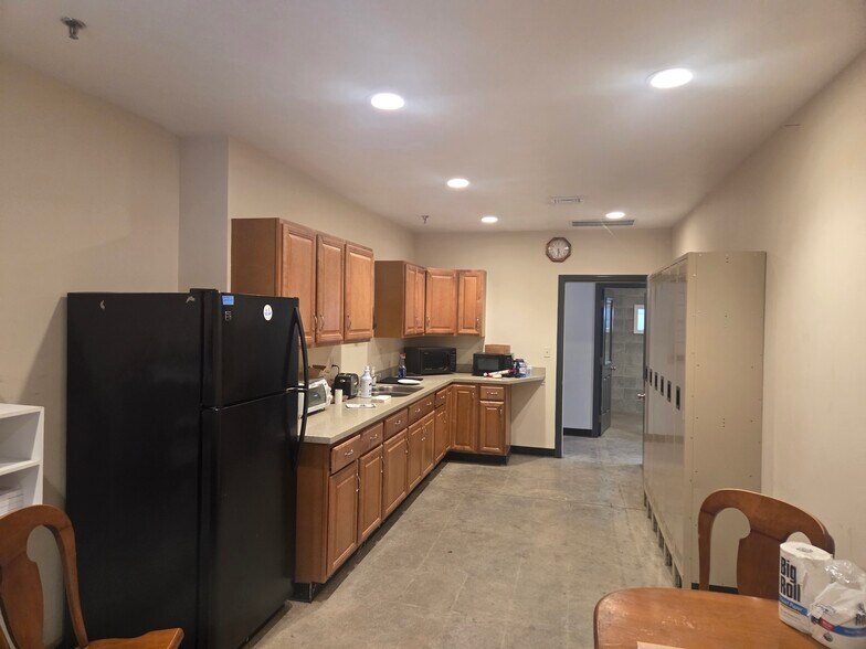 More Photos Of 22 Robert Bonazzoli Ave, Hudson Land For Lease