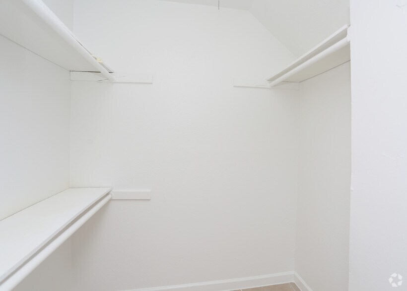 More Photos Of 10000 Hammerly Blvd, Houston Apartments For Sale