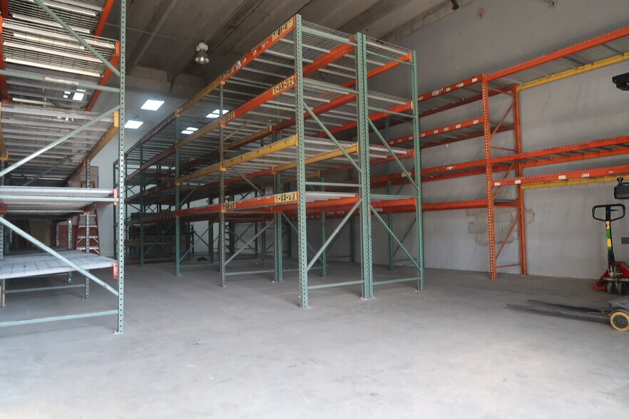 More Photos Of 16600 NW 54th Ave, Miami Gardens Warehouse For Sale