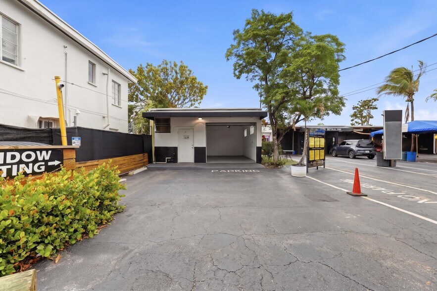 More Photos Of 824 N Dixie Hwy, Lake Worth Carwash For Lease