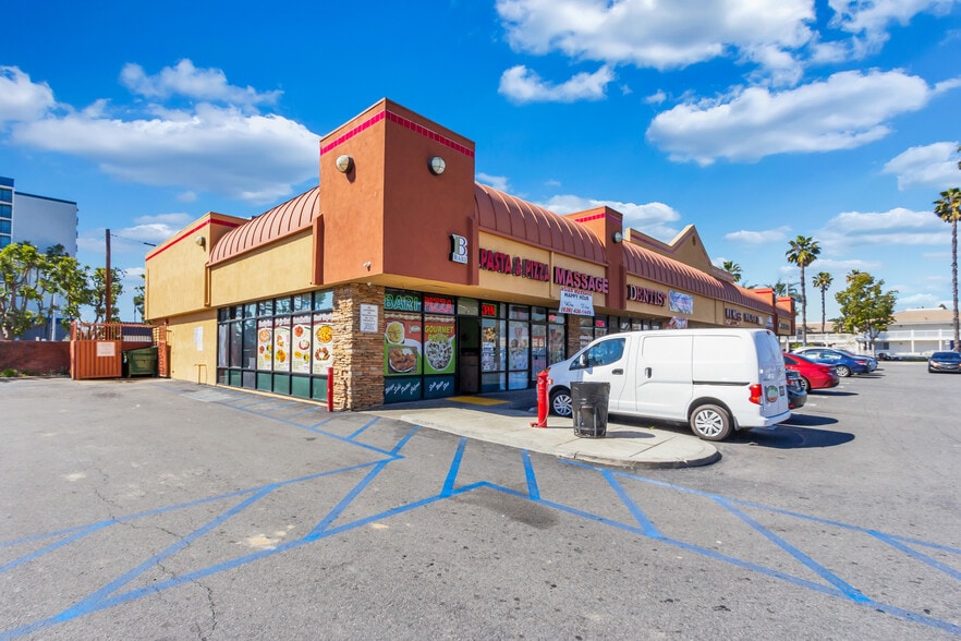 More Photos Of 1620-1640 E 1st St, Santa Ana Unknown For Lease