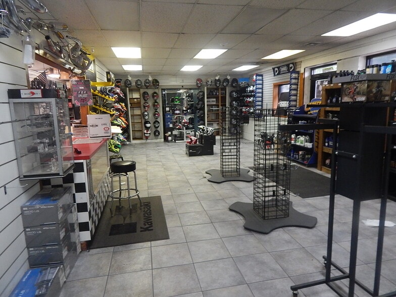 More Photos Of 11 Harvey St, Springfield General Retail For Sale