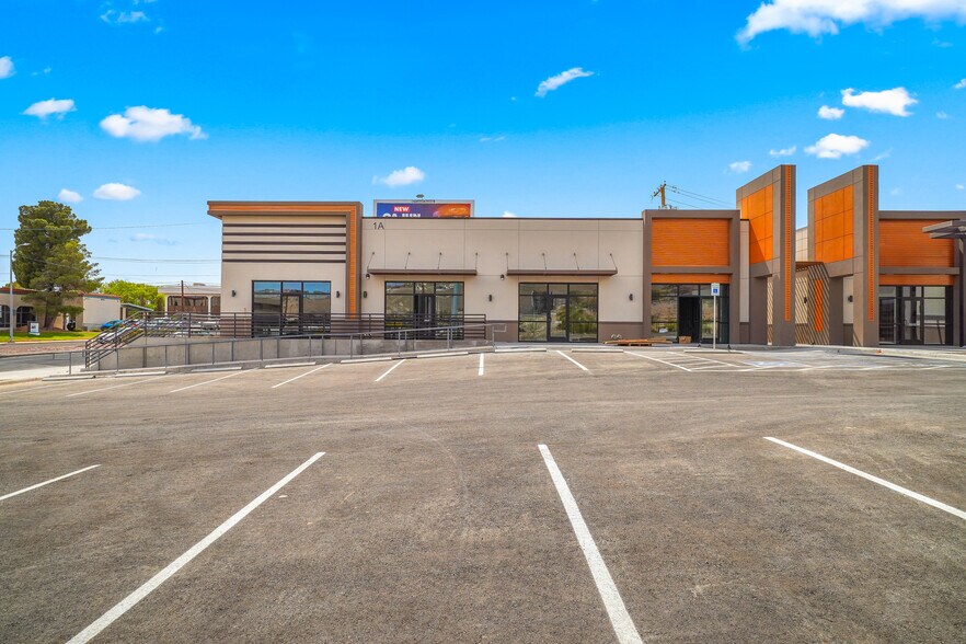 More Photos Of 403 Executive Center Blvd, El Paso Storefront Retail Office For Lease