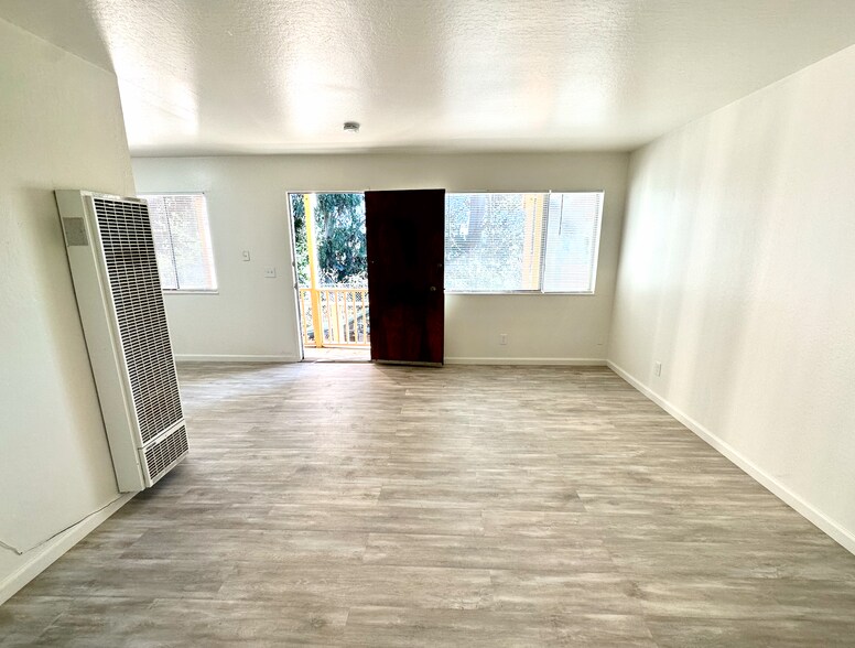 More Photos Of 3186 McKillop Rd, Oakland Apartments For Sale