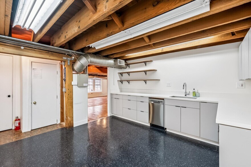 More Photos Of 440 Brannan St, San Francisco Loft Creative Space For Sale