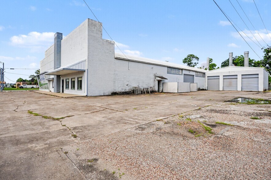 More Photos Of , Angleton Unknown For Sale