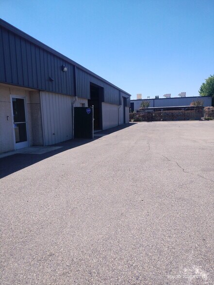 More Photos Of 3961 N Ann Ave, Fresno Warehouse For Lease