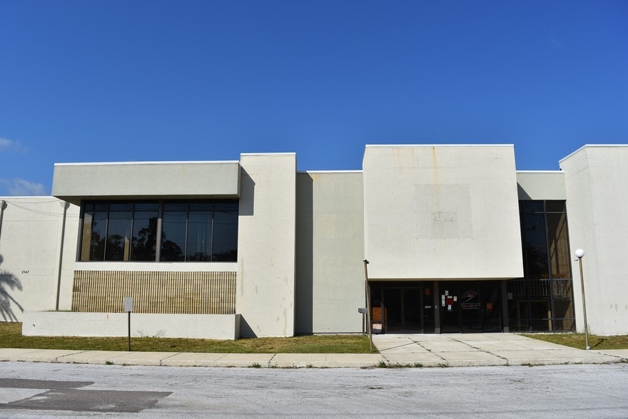 More Photos Of 2147 Pine Forest Dr, Clearwater Warehouse For Sale