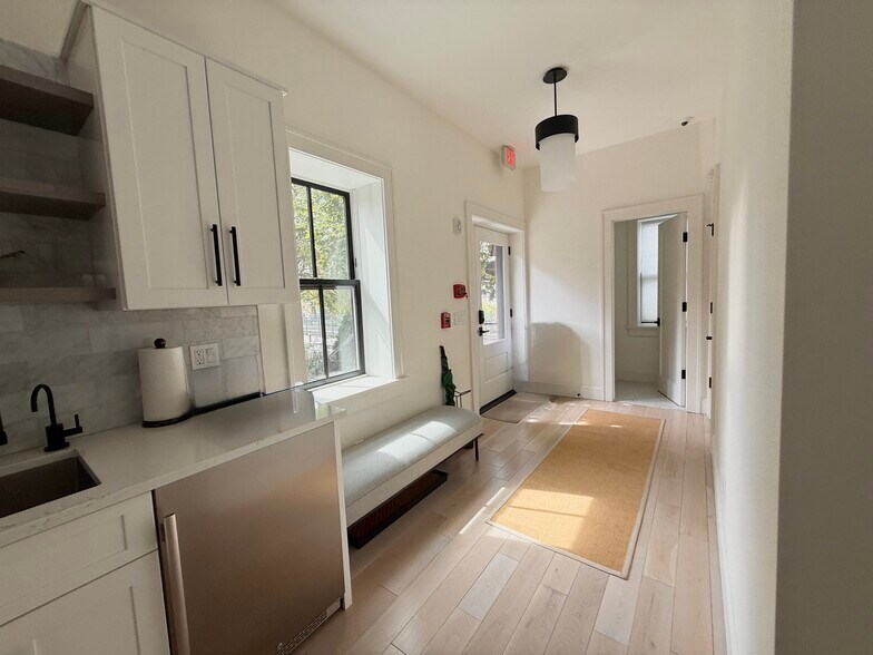 More Photos Of 21 Lower Station Rd, Garrison Storefront Retail Residential For Lease