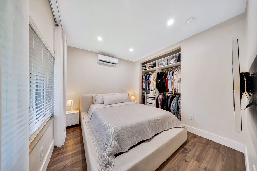 More Photos Of 7411 Carlyle Ave, Miami Beach Apartments For Sale