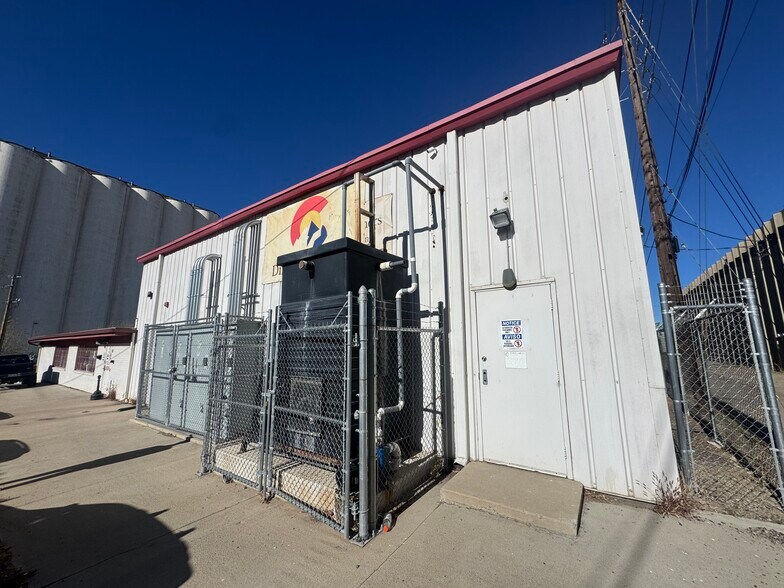 More Photos Of 3600 E 45th Ave, Denver Manufacturing For Sale