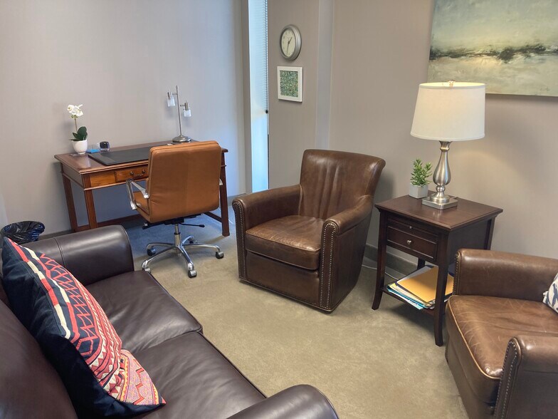 More Photos Of 6120 Brandon Ave, Springfield Medical For Sale