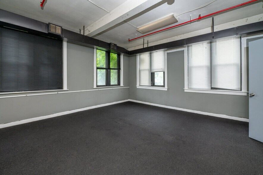 More Photos Of 464 Pratt Street Ext, Meriden Apartments For Sale