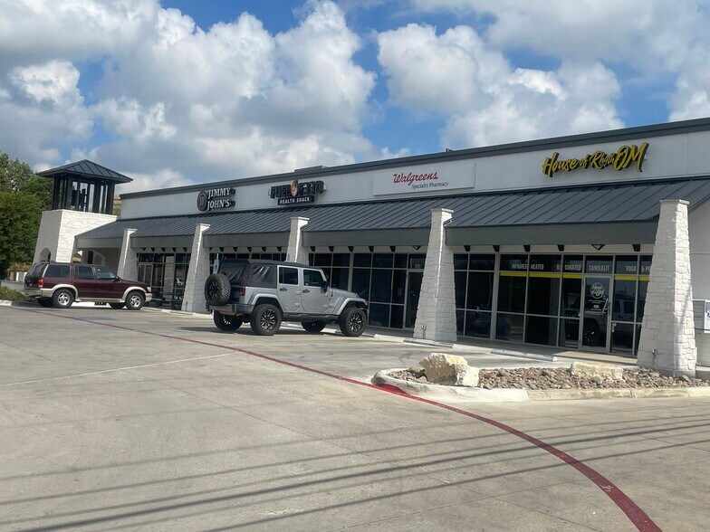 More Photos Of 7302 Louis Pasteur Dr, San Antonio Storefront For Lease
