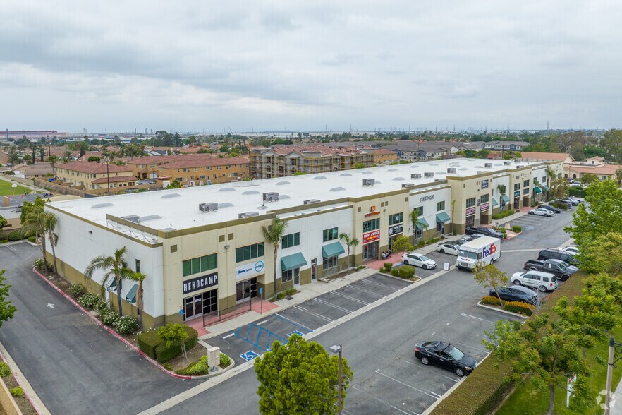 More Photos Of 14189 Foothill Blvd, Fontana Showroom For Lease