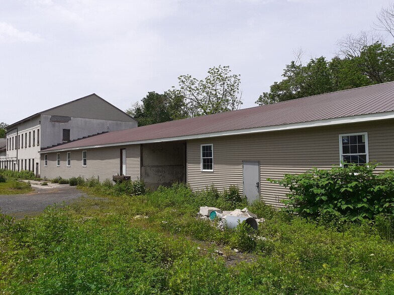 More Photos Of 2763 Highway 6, Slate Hill Warehouse For Sale