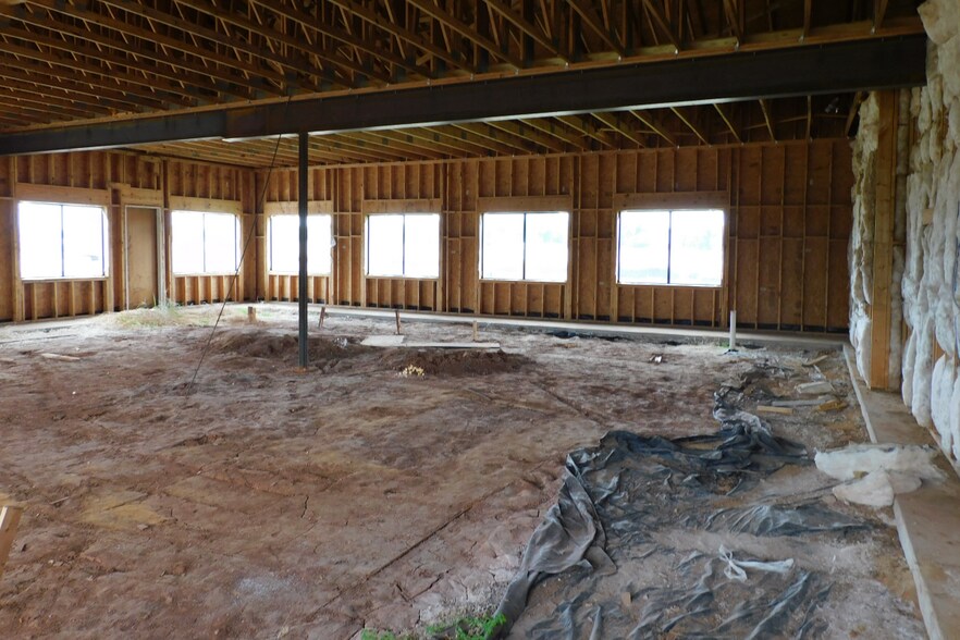 More Photos Of 1609 N Hwy 75, Sherman Medical For Lease