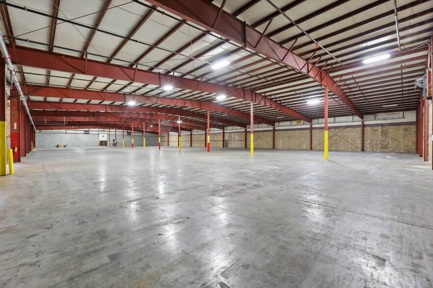 More Photos Of 21 Downing Three, Pittsfield Warehouse For Sale