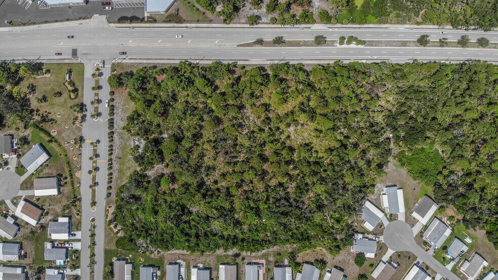 More Photos Of 801 N Indiana Ave, Englewood Land For Sale