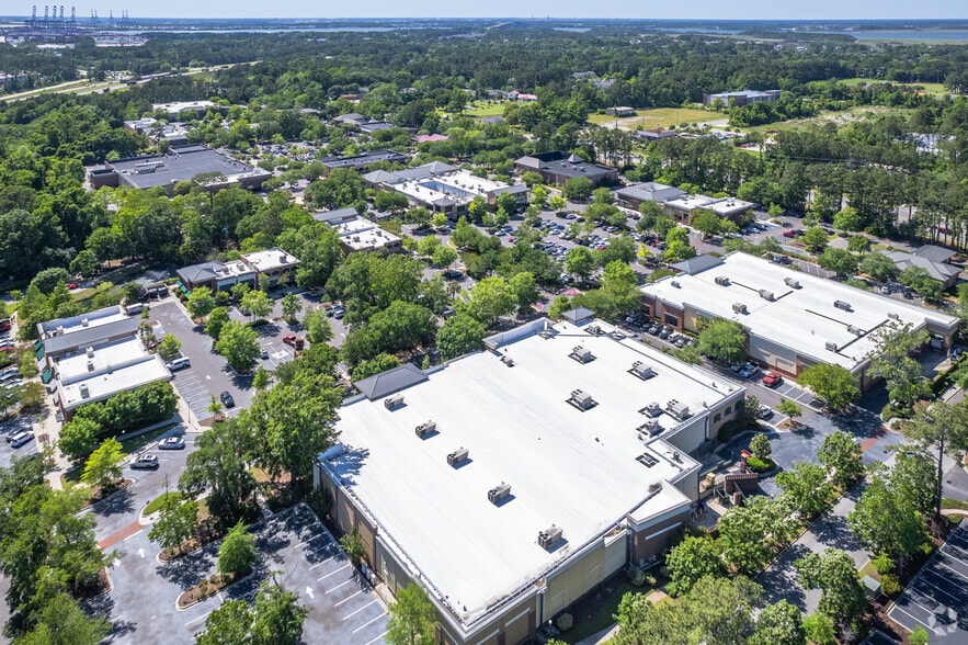 More Photos Of 600 Long Point Rd, Mount Pleasant Unknown For Lease