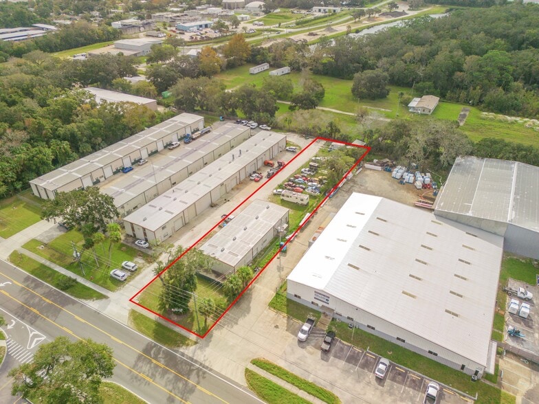 More Photos Of 708 W Park Ave, Edgewater Warehouse For Sale