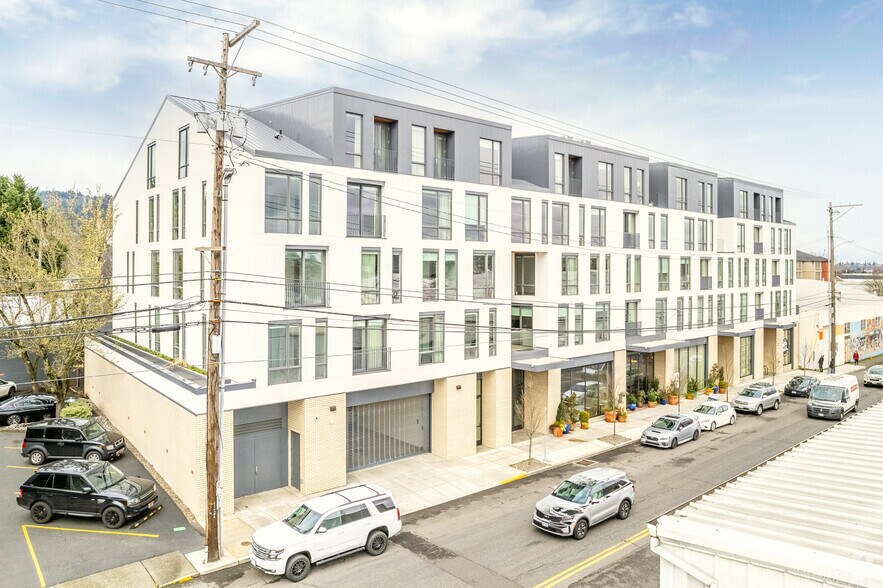 Primary Photo Of 1905 NW 23rd Ave, Portland Apartments For Lease