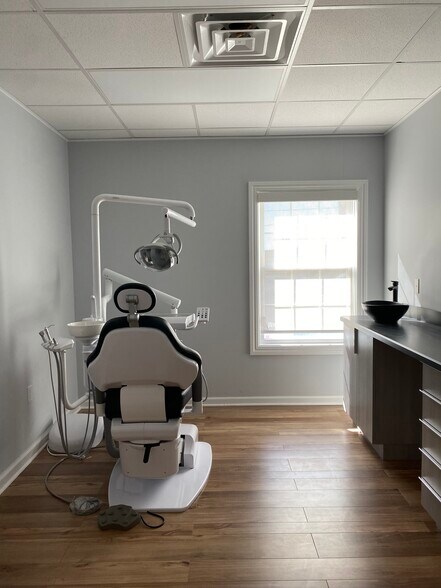 More Photos Of 50 Essex St, Rochelle Park Medical For Lease