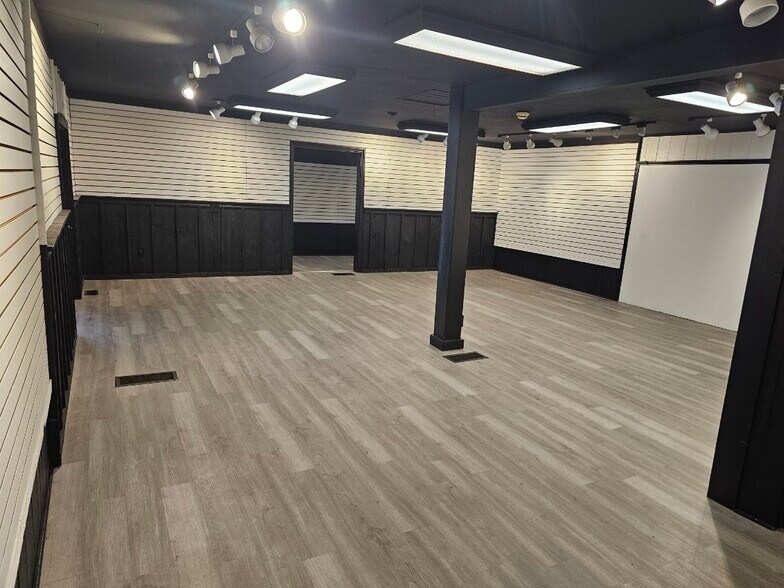 More Photos Of 600 Fairmount Ave, Jamestown Freestanding For Lease