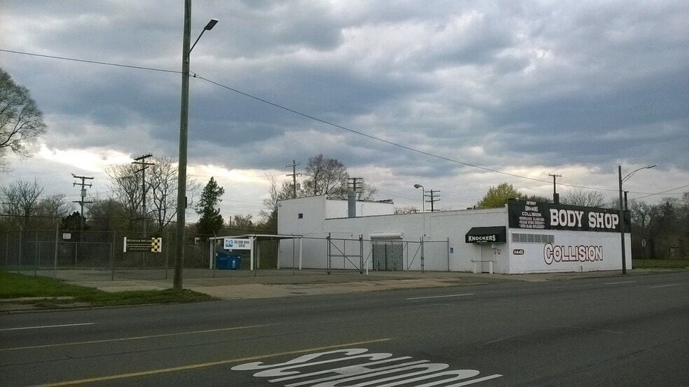Primary Photo Of 11445 Van Dyke Ave, Detroit Auto Repair For Sale