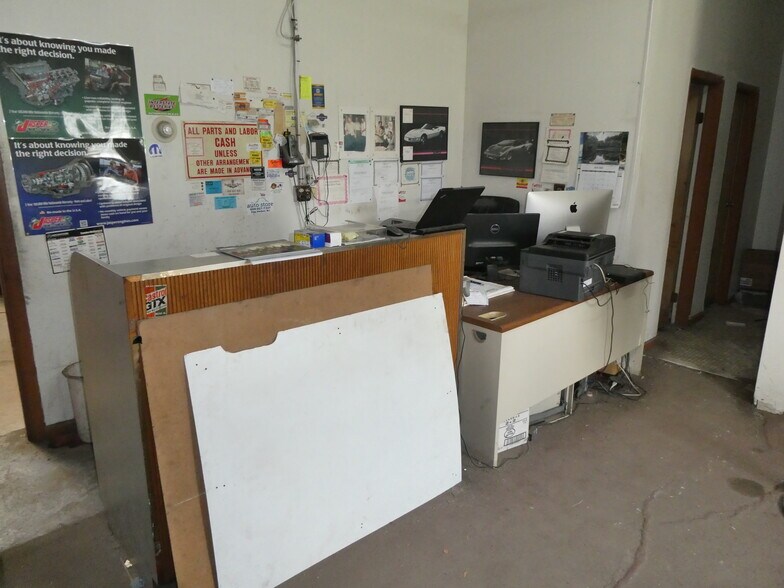 More Photos Of 304 White Horse Pike, Clementon General Retail For Sale
