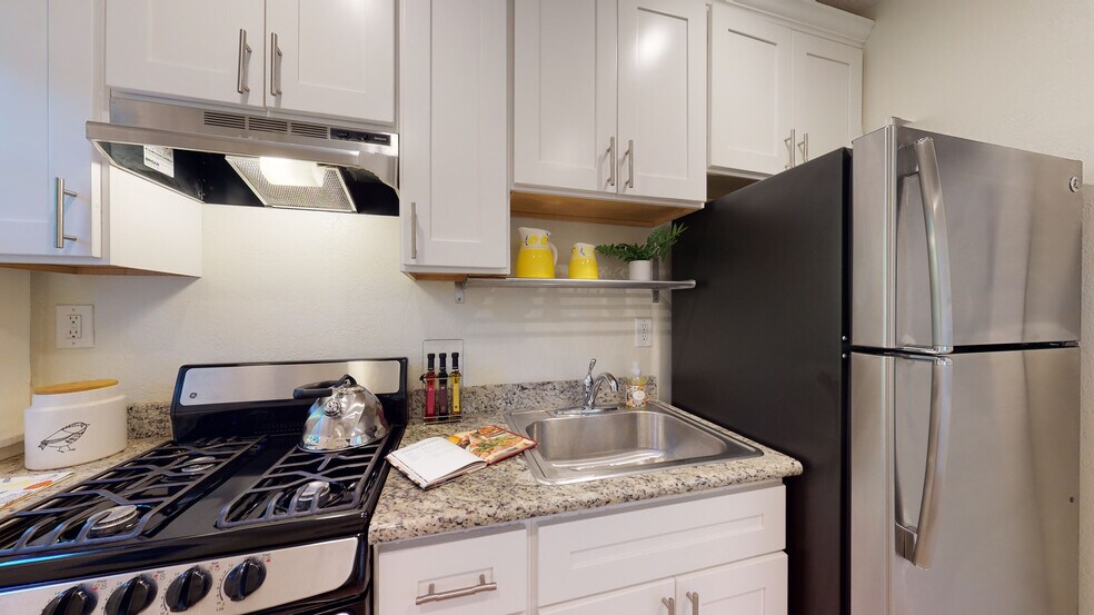 More Photos Of 335-345 Perkins St, Oakland Apartments For Sale