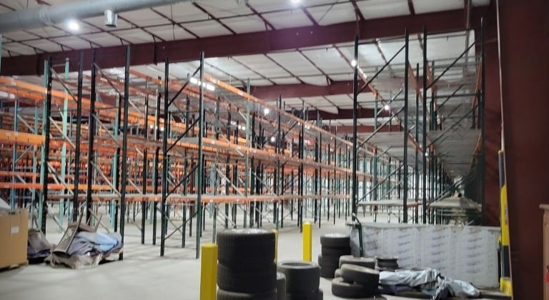 More Photos Of 13 Buzzell Ln, Lee Warehouse For Lease