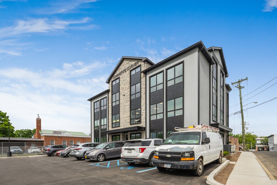 More Photos Of 1 N Madison Ave, Spring Valley Office For Lease