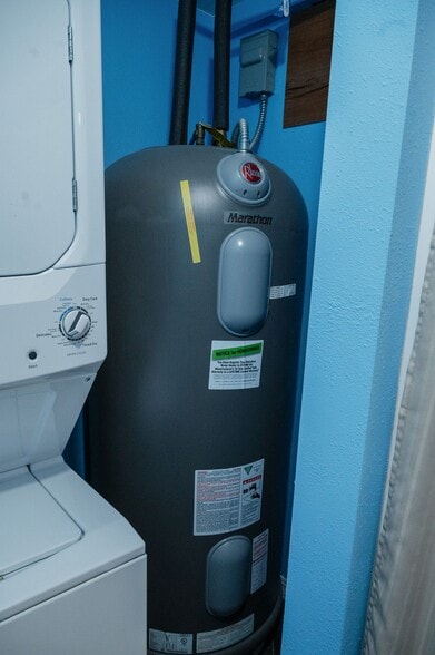 More Photos Of 435 Main St E, Trimont Flex For Sale