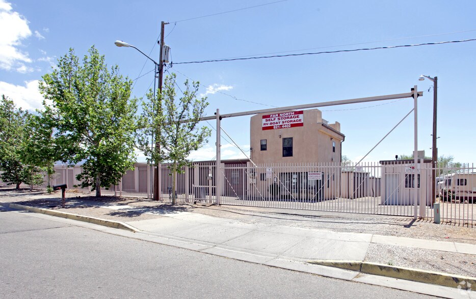 More Photos Of 5604 Carmel Ave NE, Albuquerque Self Storage For Sale