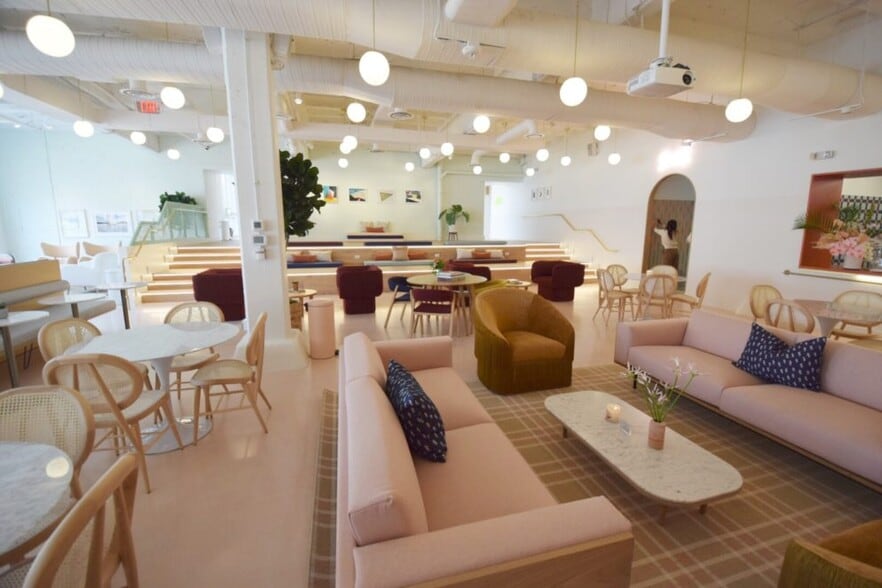 More Photos Of 1056 Thomas Jefferson St NW, Washington Office For Lease