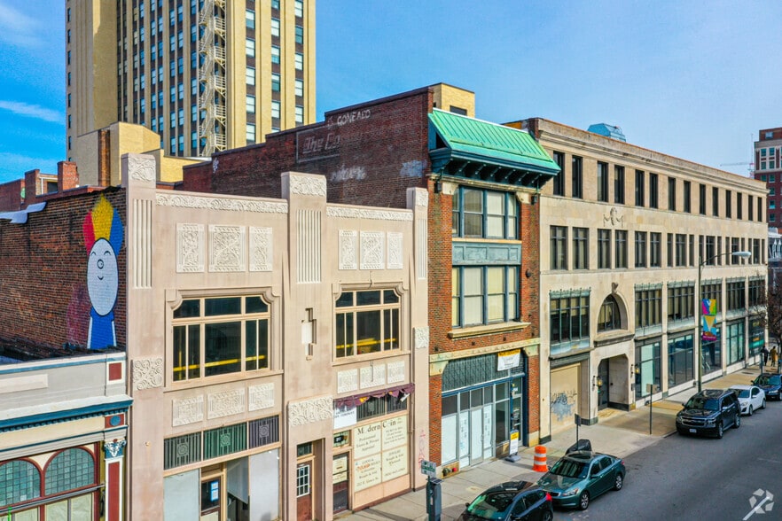 Primary Photo Of 213 E Broad St, Richmond Apartments For Lease