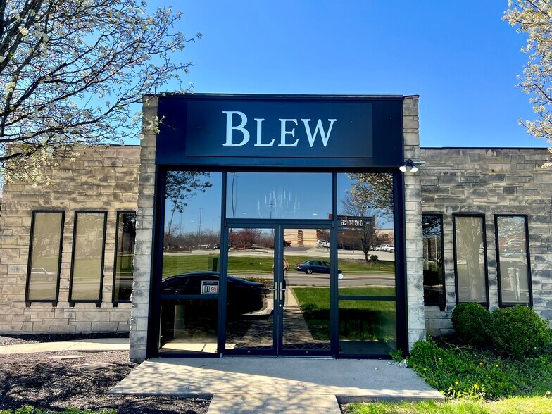 More Photos Of 616 S College Mall Rd, Bloomington Medical For Sale