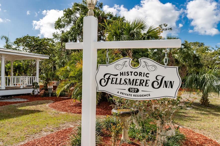 Primary Photo Of 107 N Broadway St, Fellsmere Hotel For Sale