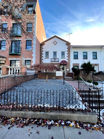 Primary Photo Of 30-33 36th St, Astoria Rehabilitation Center For Lease