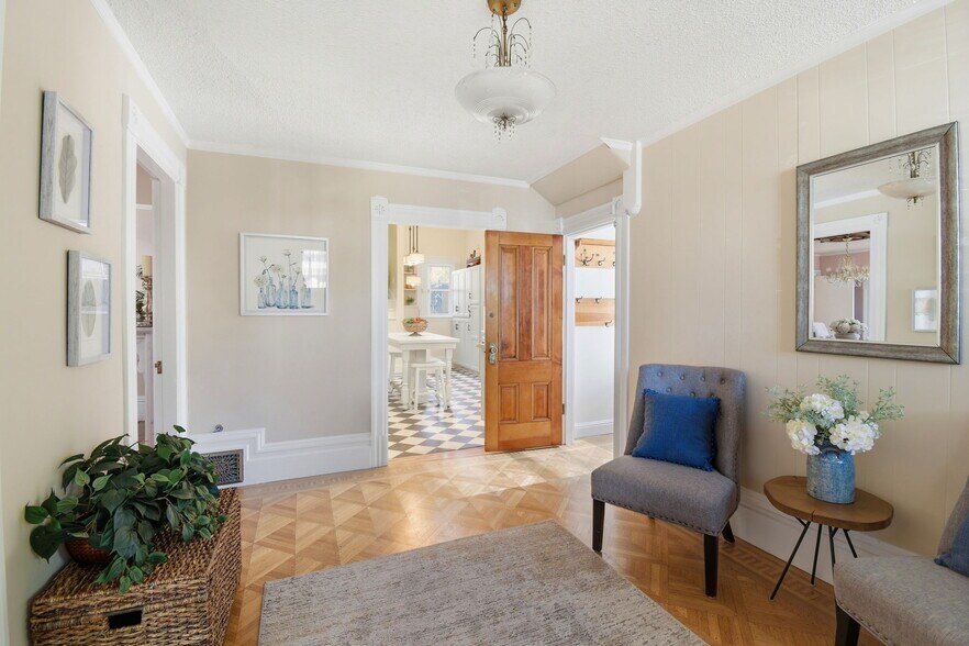 More Photos Of 931 Chestnut St, Alameda Multifamily For Sale