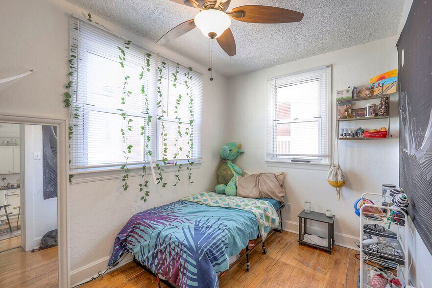 More Photos Of 3433-3435 Central St, Kansas City Apartments For Sale
