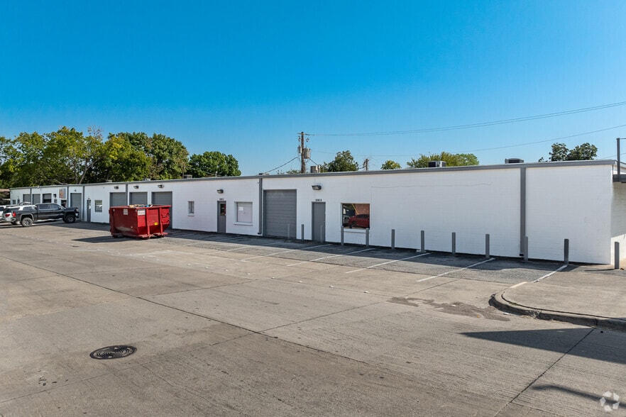 More Photos Of 3340 N Beach St, Fort Worth Flex For Sale