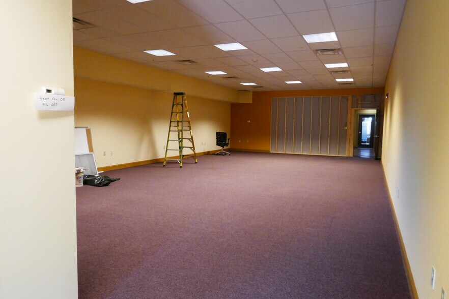 More Photos Of 9 N Loudoun St, Winchester Office For Sale