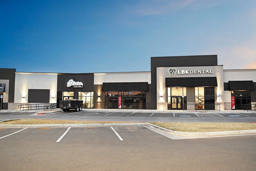More Photos Of 114th St & Quaker Ave, Lubbock Storefront For Lease